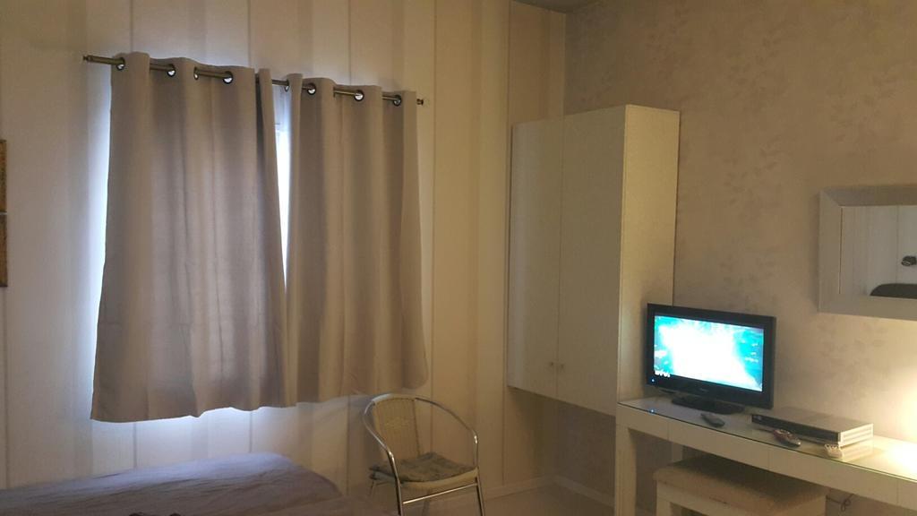 Pinsker Garden Apartment - Petah Tikva Petach Tikva Zewnętrze zdjęcie